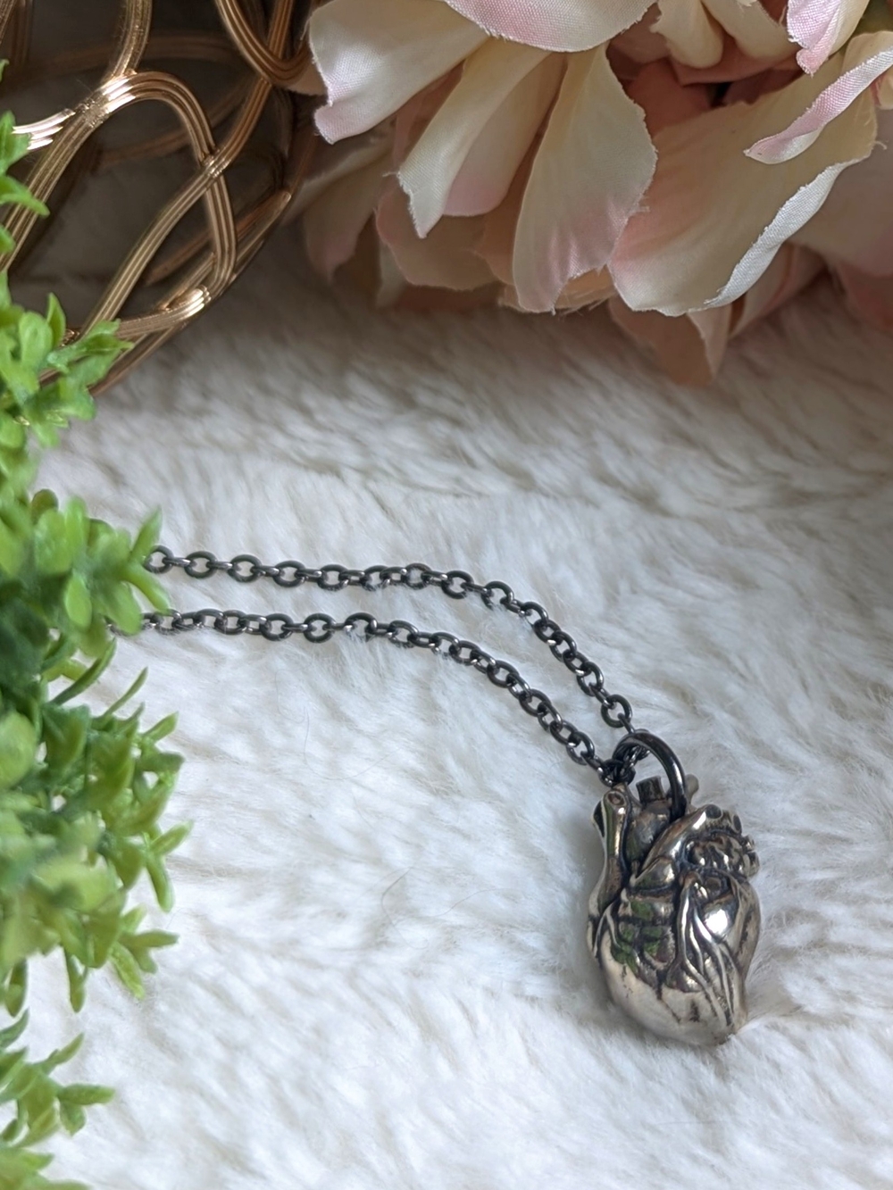 NWOT Moon Raven Designs Sterling Silver 3D Anatomical Heart Pendant